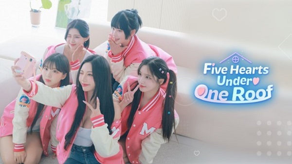 Five Hearts Under One Roof apk